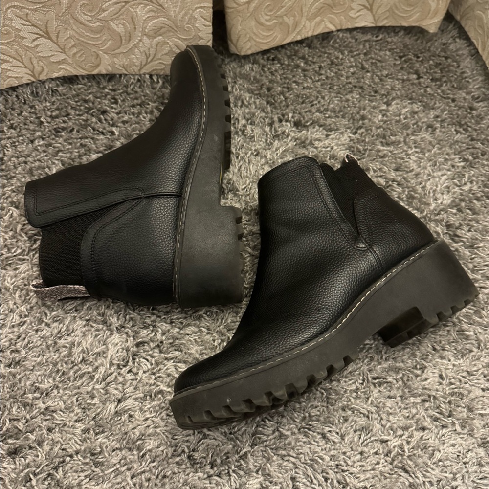 Black Universal Thread Ankle Boot Side Zipper Siz… - image 2